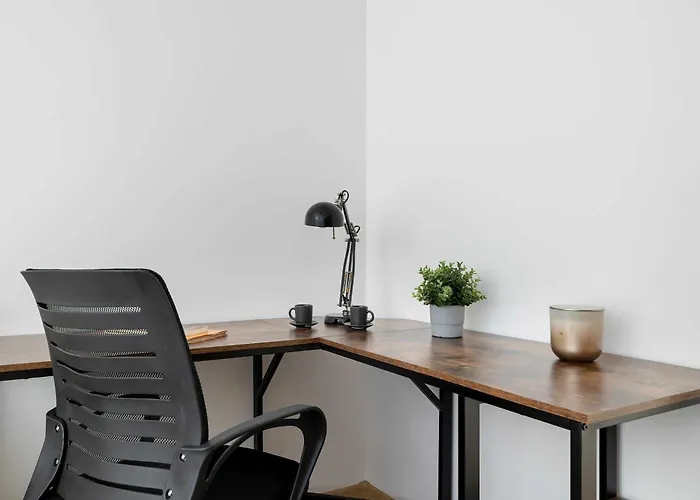 Elegant In With Garden Desk And Parking By Renters * غليفيتسه